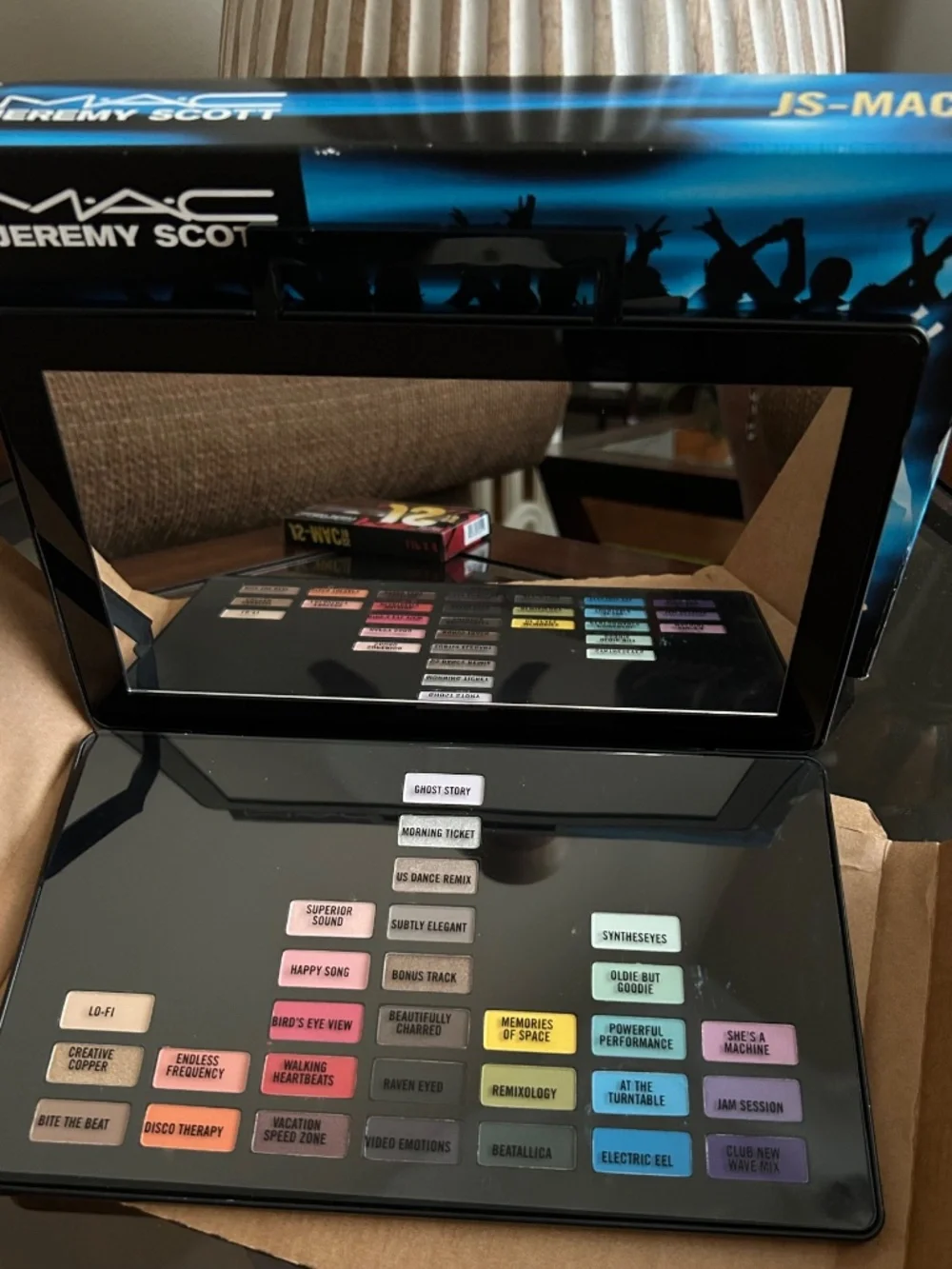 MAC Jeremy Scott eye shadow palette/ lip cassette palette